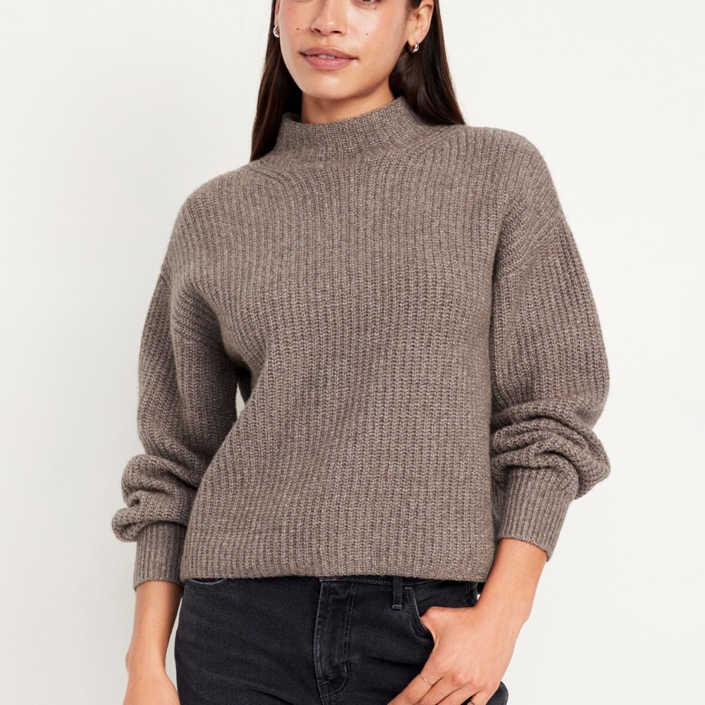 Old Navy SoSoft Crop Sweater